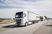 Platooning poprvé v praxi: DB Schenker v Německu vyslal první autonomní kamiony na dálnici