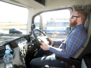 Nedostatek řidičů kamionů ohrožuje zotavování britské ekonomiky
