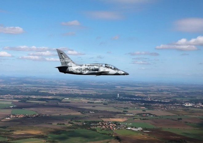 ​Aero Vodochody má nového majoritního vlastníka, maďarskou firmu SI 13 Aero Zrt