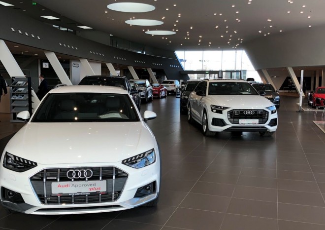 ​Das Welt Auto loni prodala 15 042 aut, cena průměrného vozu vyskočila na 553 tisíc korun