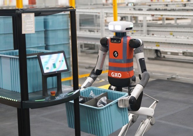 ​GXO realizuje špičkový pilotní projekt s humanoidním robotem