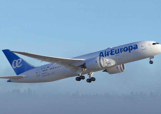 EK podrobně prozkoumá plán IAG koupit zbývající podíl v Air Europa