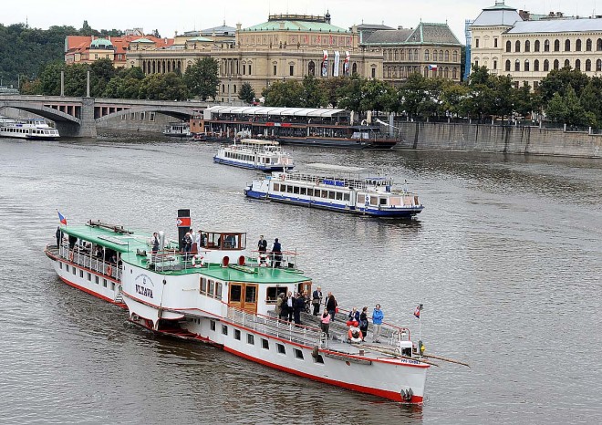 ​Praha 5 a magistrát začínají řešit emise z lodní dopravy