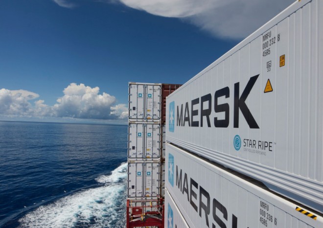 Maersk po útoku povstalců z Jemenu na jeho loď přerušil plavby v Rudém moři