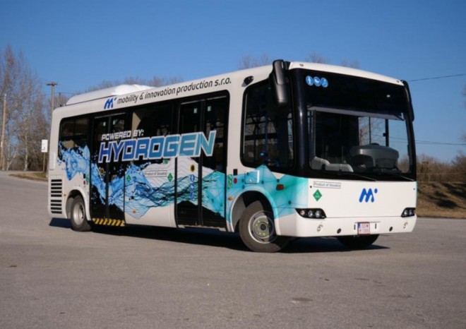 EK navrhuje do roku 2030 nulové emise u nových městských autobusů