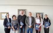 První absolventi VŠTE získali certifikát ELA
