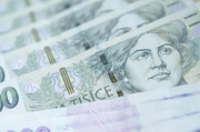 Na jízdné od dnešního dne platí nižší DPH, jízdenky však nezlevní