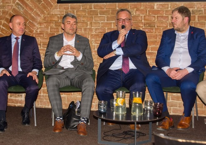 ​Ohlédnutí za Diskusním fórem ACRI o budoucnosti české železnice