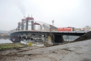 Trojský most začne sloužit tramvajím ještě letos, autům na jaře
příštího roku