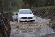 Volkswagen představil v terénu svá vozidla 4 × 4