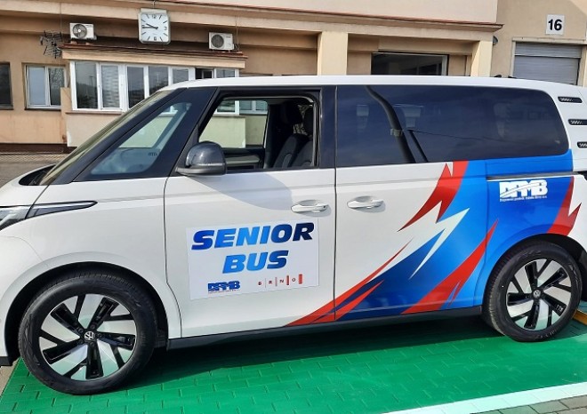 ​Dopravní podnik města Brna pořídil dva nové elektrovozy pro službu Seniorbus