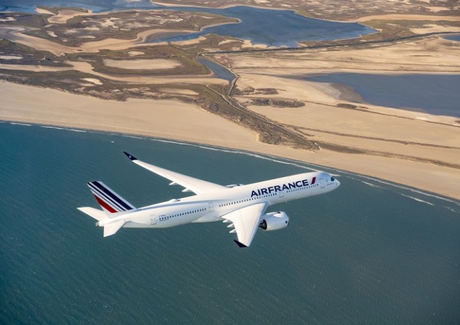 Francie hodlá vložit další miliardy eur do Air France