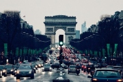 Řidiči odsuzují chaos, který v Paříži způsobilo omezení rychlosti na 30 km/h