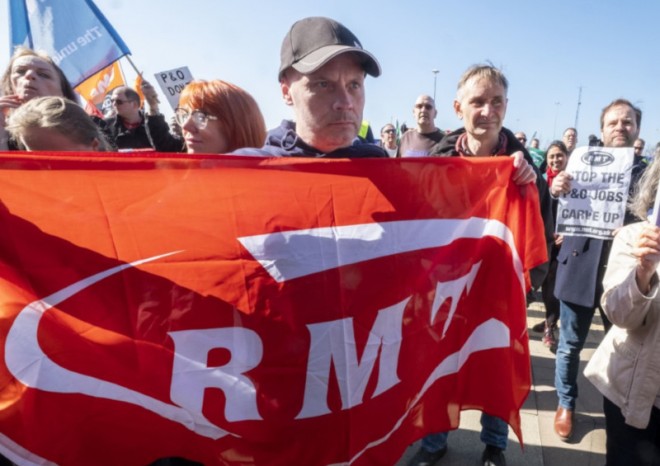 Železniční dopravu v Británii opět narušila stávka