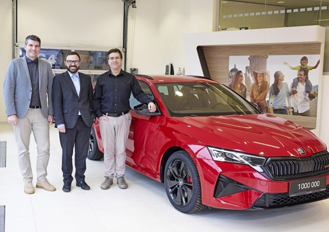 ​Škoda Octavia 4. generace s pořadovým číslem 1 000 000 předána českému zákazníkovi