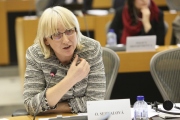 „Spory kolem minimální mzdy ukázaly na širší problém“