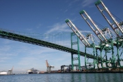 Americké přístavy loni vykázaly rekord v kontejnerové přepravě