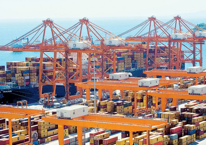 Čína chce z aténského přístavu udělat část nové Hedvábné stezky
