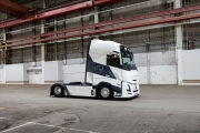 ​Volvo představuje speciální edici nákladních vozidel k oslavě stého výročí značky