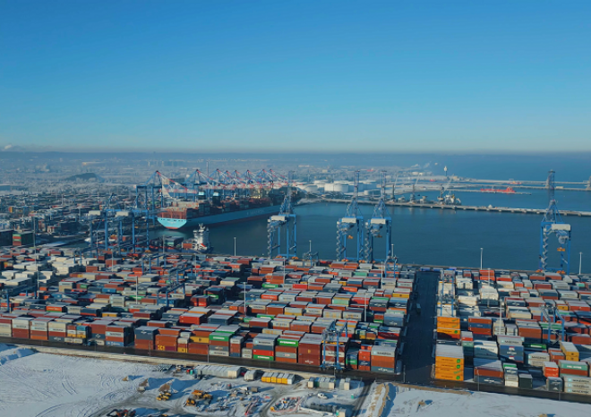 ​Budimex dokončil výstavbu kontejnerového terminálu T3 Baltic Hub