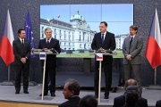 Pavel Dobeš podepsal smlouvu o přesunu GSA do Prahy