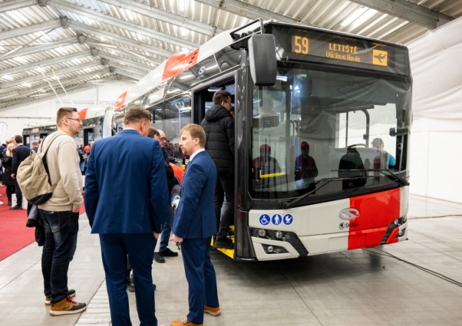 DPP a Škoda Group představily Škoda-Solaris 24m, nejdelší trolejbus v ČR