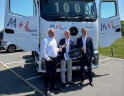 Daimler Truck ČR předal tisící vozidlo značky Mercedes-Benz společnosti M+L Logistik