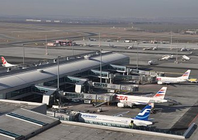 Vznik Aeroholdingu bude dovršen do dubna
