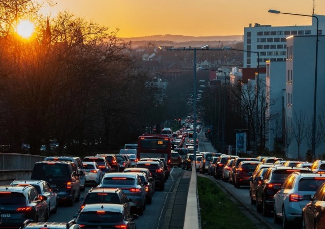 Nařízení se zvýšenými hlukovými limity ponechal Ústavní soud beze změn