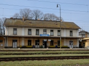 Na jihu se začaly opravovat další dva úseky železničního koridoru