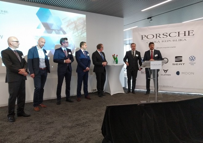 Společnost Porsche Česká republika stojí na startu nové éry osobní mobility