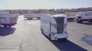DB Schenker a Einride představily T-pod v ostrém provozu