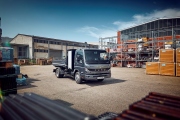 Značka nákladních vozů Daimler Truck FUSO představí na veletrhu bauma 2025 tři varianty vozu Canter
