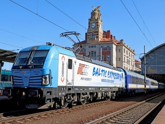 ​Baltic express posiluje na léto, na noční spoje míří lehátkový vůz