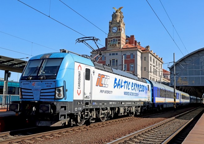 ​Baltic express posiluje na léto, na noční spoje míří lehátkový vůz