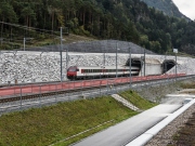 Ve Švýcarsku byl plně zprovozněn nejdelší železniční tunel světa