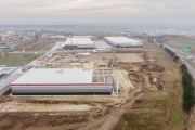 V P3 Prague Horní Počernice vyrůstá další hala