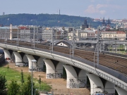 Na prvním koridoru začínají výluky, upraví provoz některých vlaků