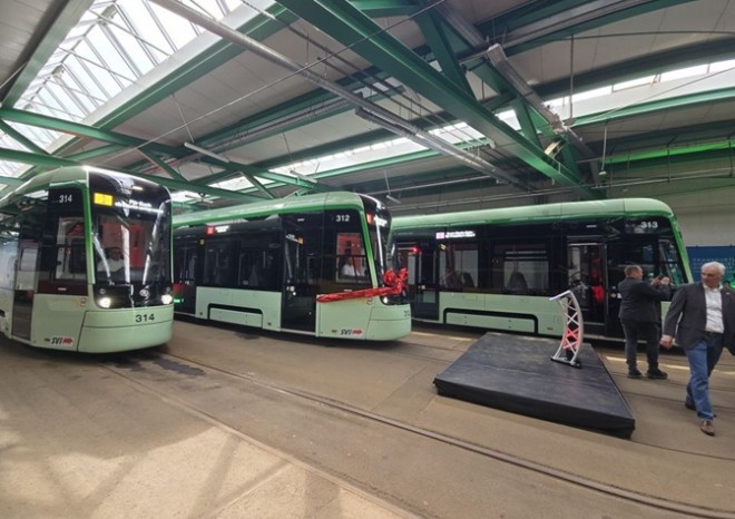 ​Nové tramvaje od Škodovky vyjely s cestujícími ve Frankfurtu nad Odrou