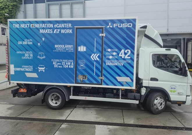 ​C.S.CARGO nasadilo v Bratislavě elektrický chladírenský vůz pro rozvoz potravin