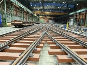 ​DTVS vyrobila dvojitou kolejovou spojku na syntetických pražcích pro Ruhrbahn