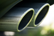 Automobilkám hrozí kvůli dieselgate žaloby u soudů zemí EU