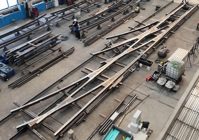 ​DT – Výhybkárna a strojírna dokončila pro Brémy kolejovou harfu za téměř 227 tisíc eur