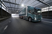Volvo Trucks a DFDS spolupracují na elektrifikaci dodavatelského řetězce