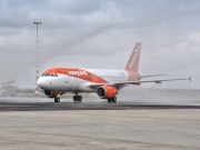 Společnost easyJet vypravila první let na lince mezi Prahou a Barcelonou