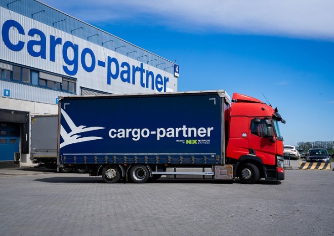 ​Společnost cargo-partner doručila kamion potravin potřebným