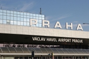 ​Letiště Praha od příštího roku možná zvýší letištní poplatky o pět procent