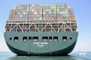 ​Kontejnerová loď Ever Given, která blokovala Suez, opustila egyptské vody