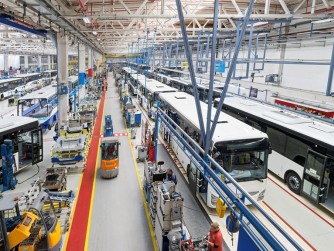 ​AutoSAP: Tuzemská výroba vozidel překonala půlmiliontou hranici o měsíc dříve, rostla i produkce autobusů