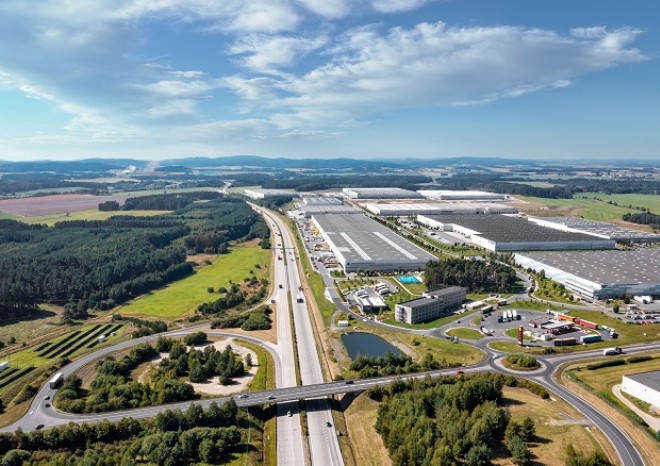​CTP přeměnila bývalý sklad pneumatik v CTParku Bor na moderní centrum pro DB Schenker